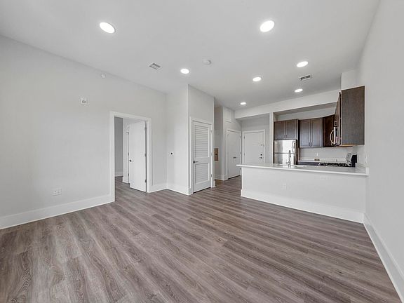 5th image of 660 Grand St APT 206