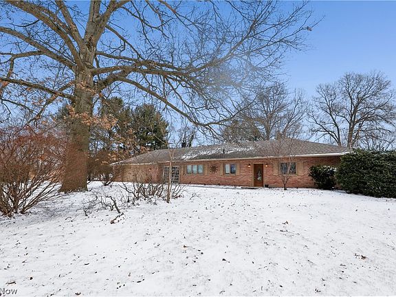 2nd image of 3101 N Jackson Blvd