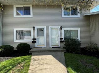 422 Eastbrooke Ln, Rochester, NY 14618