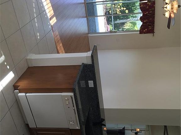 5th image of 6402 42nd St E