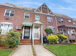 14840 61st Rd, Flushing, NY 11367