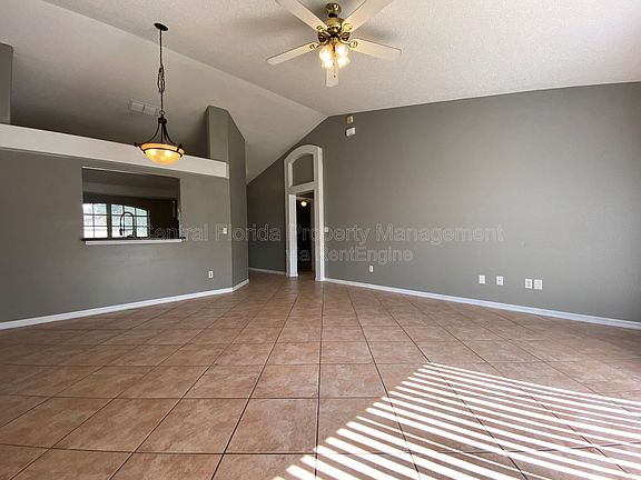 4th image of 13820 Eagleridge Ct