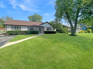 7906 W 99th St, Hickory Hills, IL