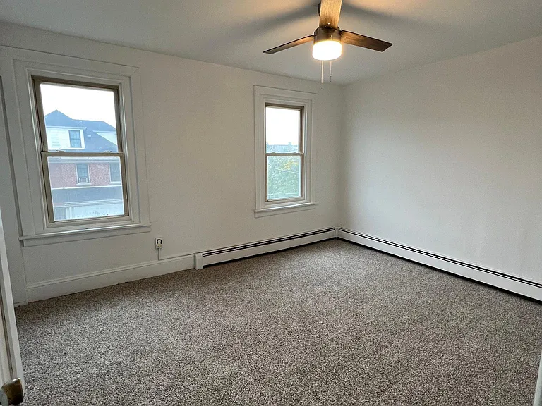 1216 Linwood Ave #2 — Photo 10