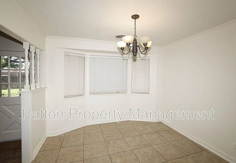 7902 Gerald Dr — Photo 14