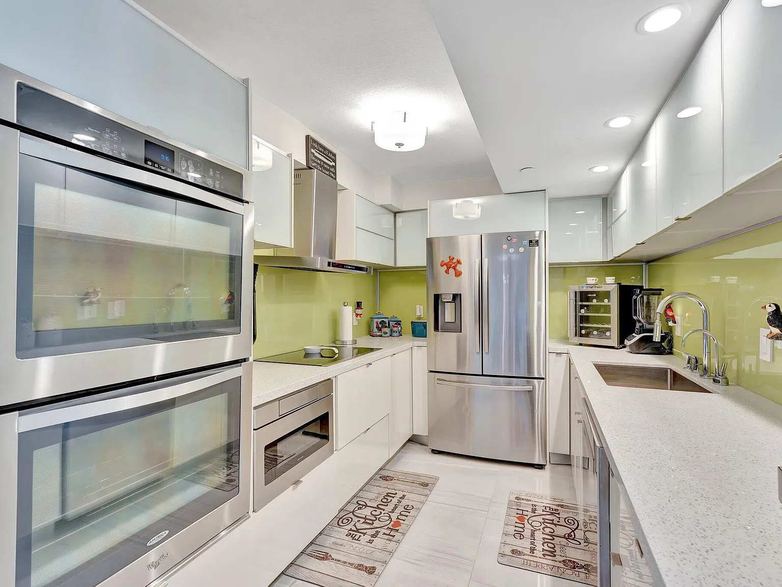 2 bed, 2.0 bath, 1120 sqft, $3,000 — Photo 3