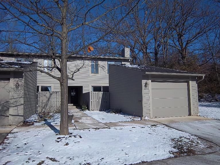1st image of 3057 Lakehaven Ct