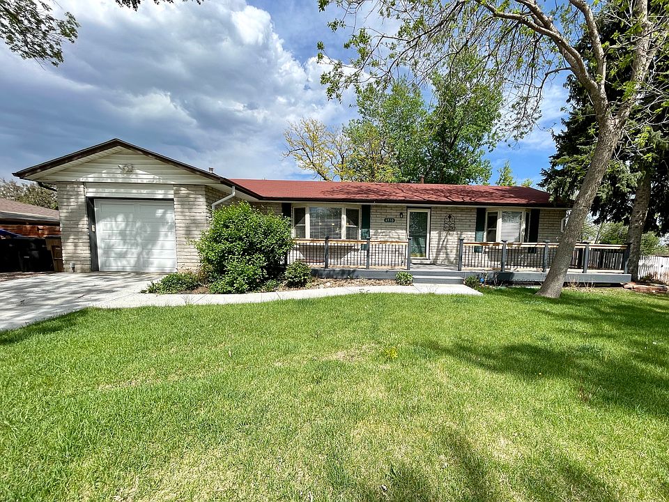 Front exterior of property