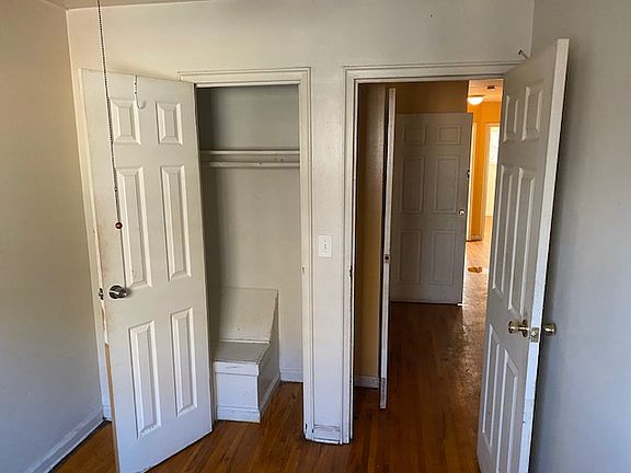 4th image of 1339 Stratford Ave