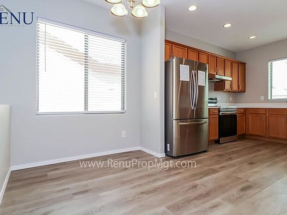 5th image of 3414 S 122nd Ln