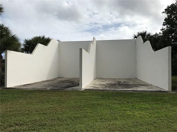 5th image of 5917 SE Riverboat Dr