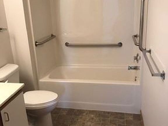 2nd image of 801 McKinley Ave APT 104