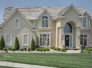 4322 N Hickory Ln, Kansas City, MO 64116