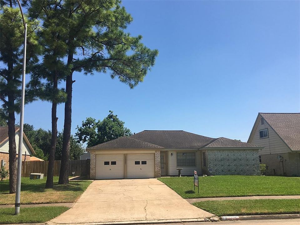 1st image of 10927 Sageburrow Dr