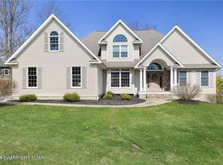 355 Lake Point Ave, Carbondale, PA
