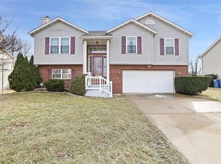 931 Carla Dr, Troy, IL 62294