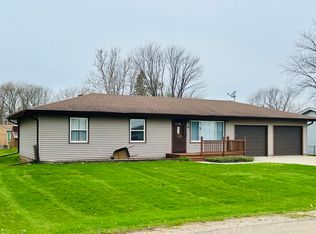 316 Erickson Rd, Rochelle, IL 61068