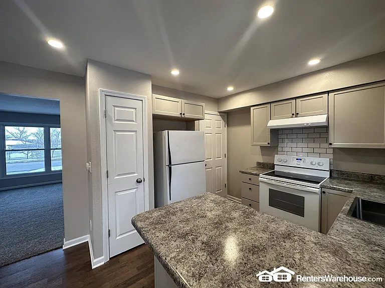 4926 Madison Ave — Photo 6