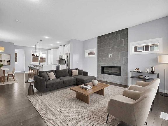 3rd image of 95 N Redstone Park NE