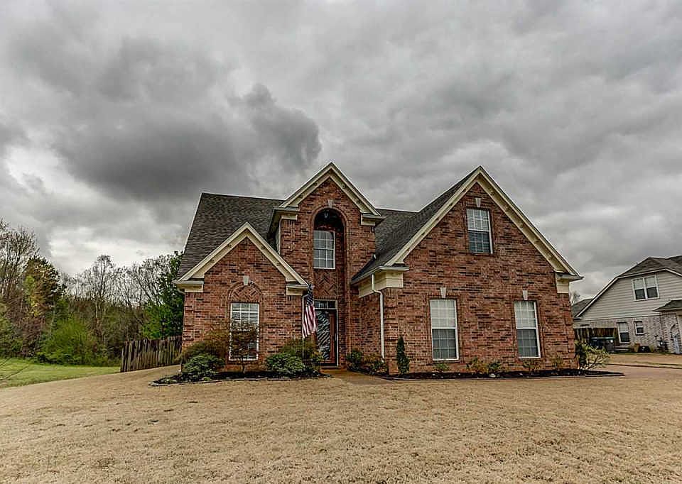 1st image of 348 Dirks Cairn Dr