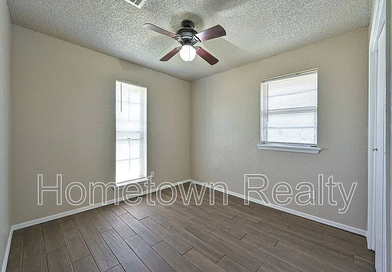 629 Lloyd Ave — Photo 14