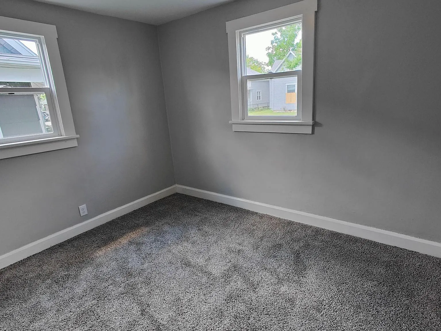 2 bed, 660 sqft, $950 — Photo 3