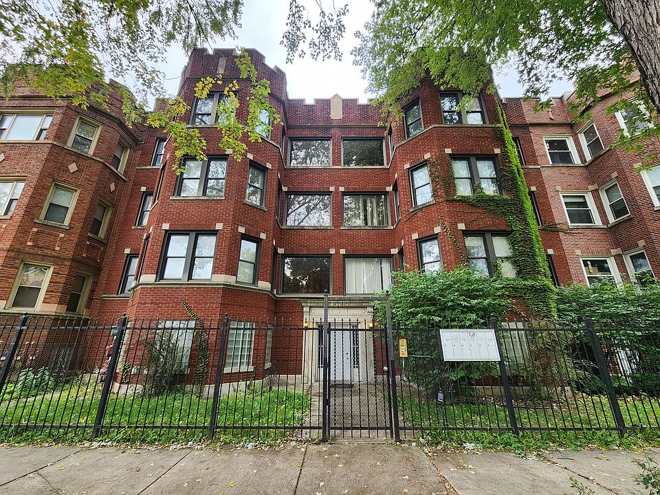 1st image of 7628 S Essex Ave #3N