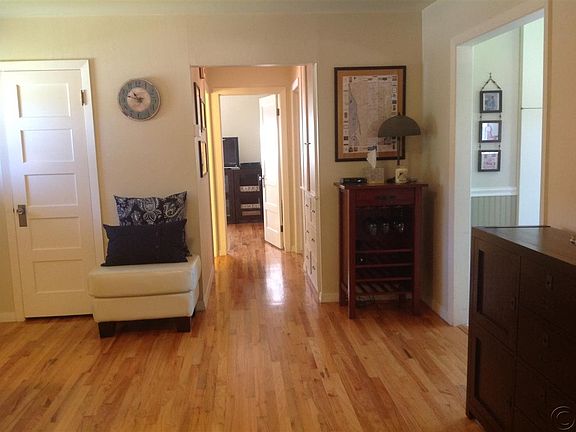 2nd image of 623 W Sussex Ave