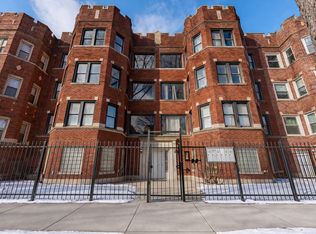 7628 S Essex Ave #1N, Chicago, IL 60649