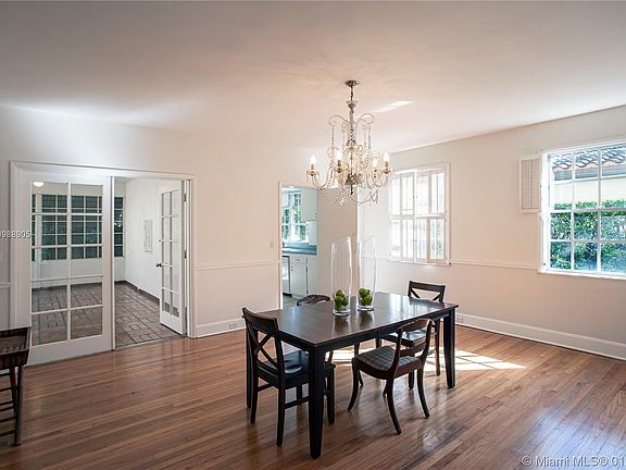 4th image of 2805 Segovia St