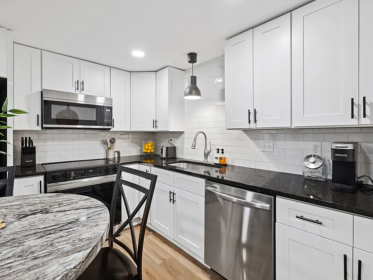 5360 Julian Ave #F — Photo 4
