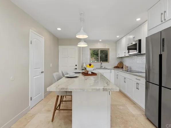 1809 Pleasantdale Dr, Encinitas, CA 92024