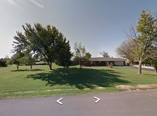 1 Robin Rd, Shawnee, OK 74804