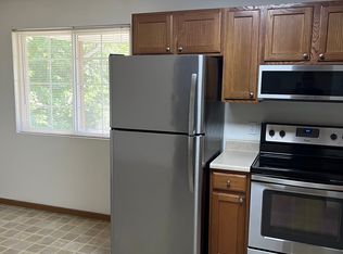 1217 El Kay Ct #103, Highland, IL