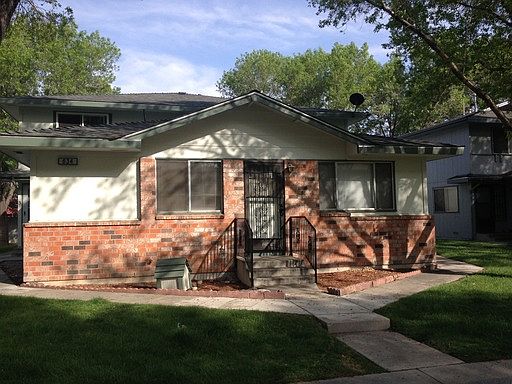1st image of 634 Oakwood Dr