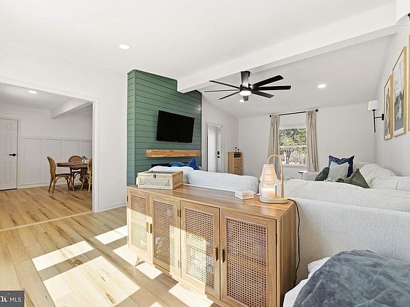 4th image of 2865 Holland Cliffs Rd