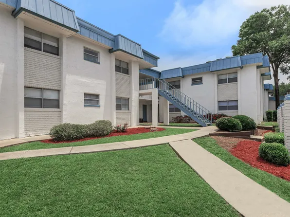 Rolling Hills Apartments