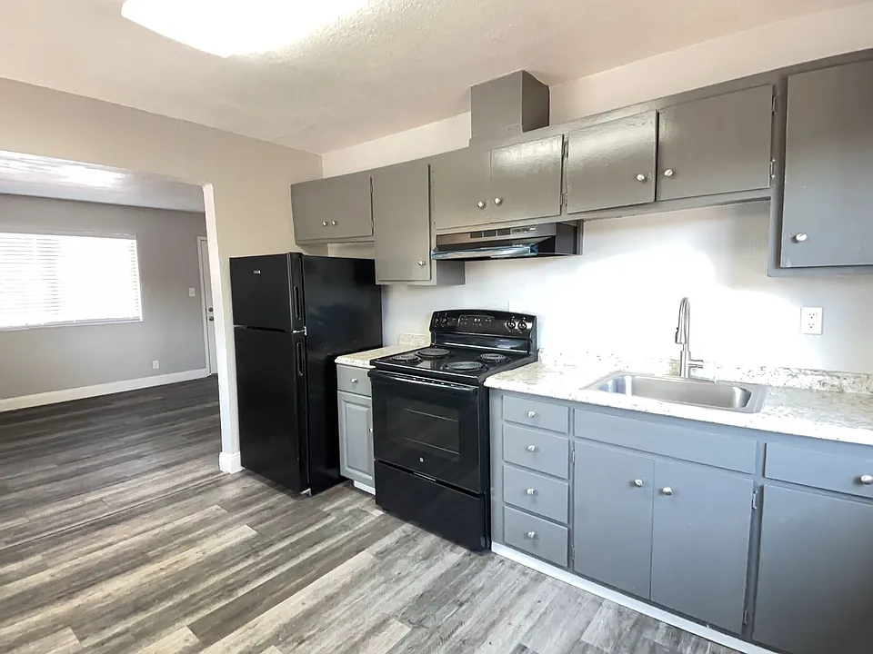 27354 Tyrrell Ave #3
