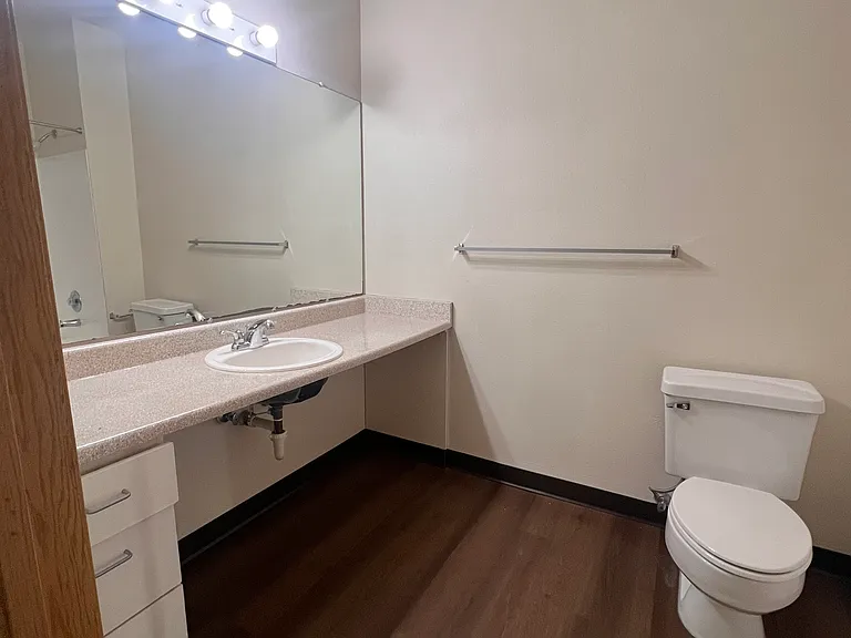 Northbrook Place Apartments — Photo 18