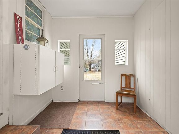 2nd image of 12 Moore Rd