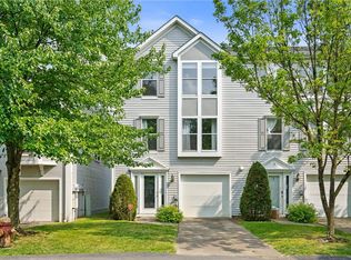 8 Hemingway St, Pittsburgh, PA 15213