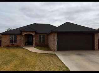 704 NW 9th St, Andrews, TX 79714