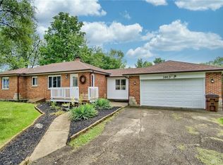 3913 Kemp Rd, Dayton, OH 45431