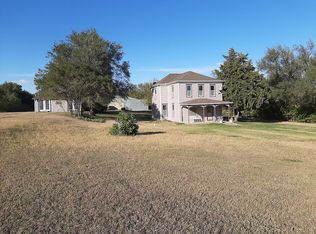10381 E Hobbs Creek Rd, Gypsum, KS 67448