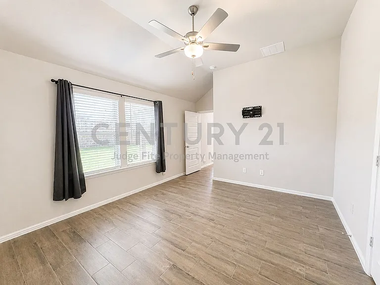 3720 Yarrow Dr — Photo 13