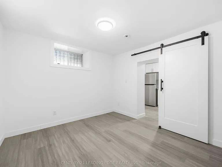 1A Leonard Ave #LOWER — Photo 19