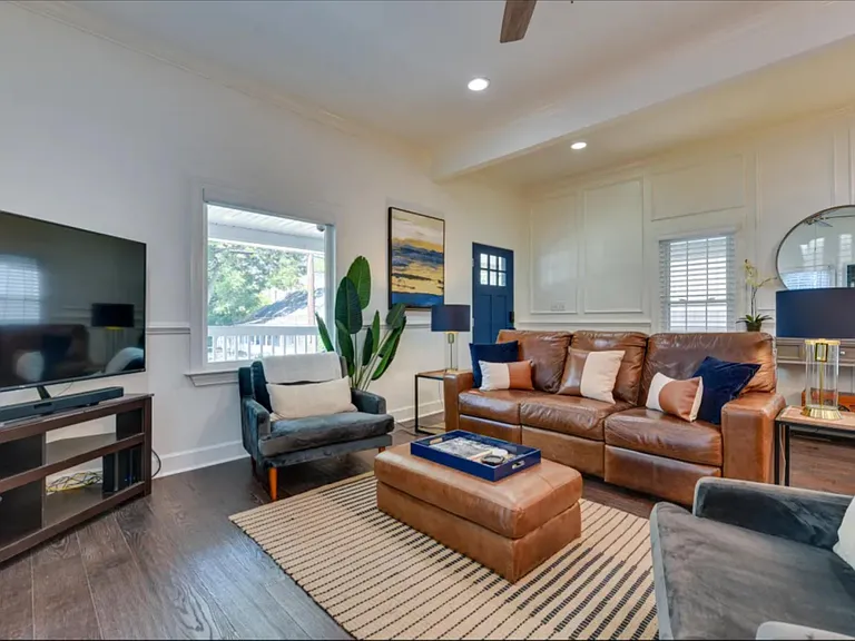 1104 Greenleaf Ave — Photo 5