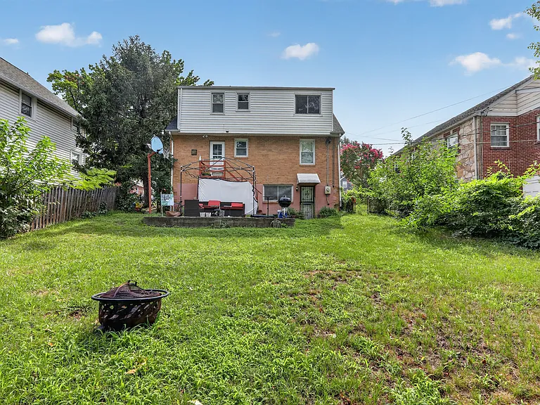 2338 Belleview Ave — Photo 2