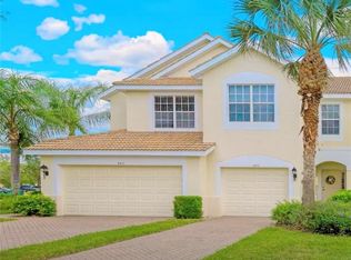 1152 Oxford Ln #32, Naples, FL 34105