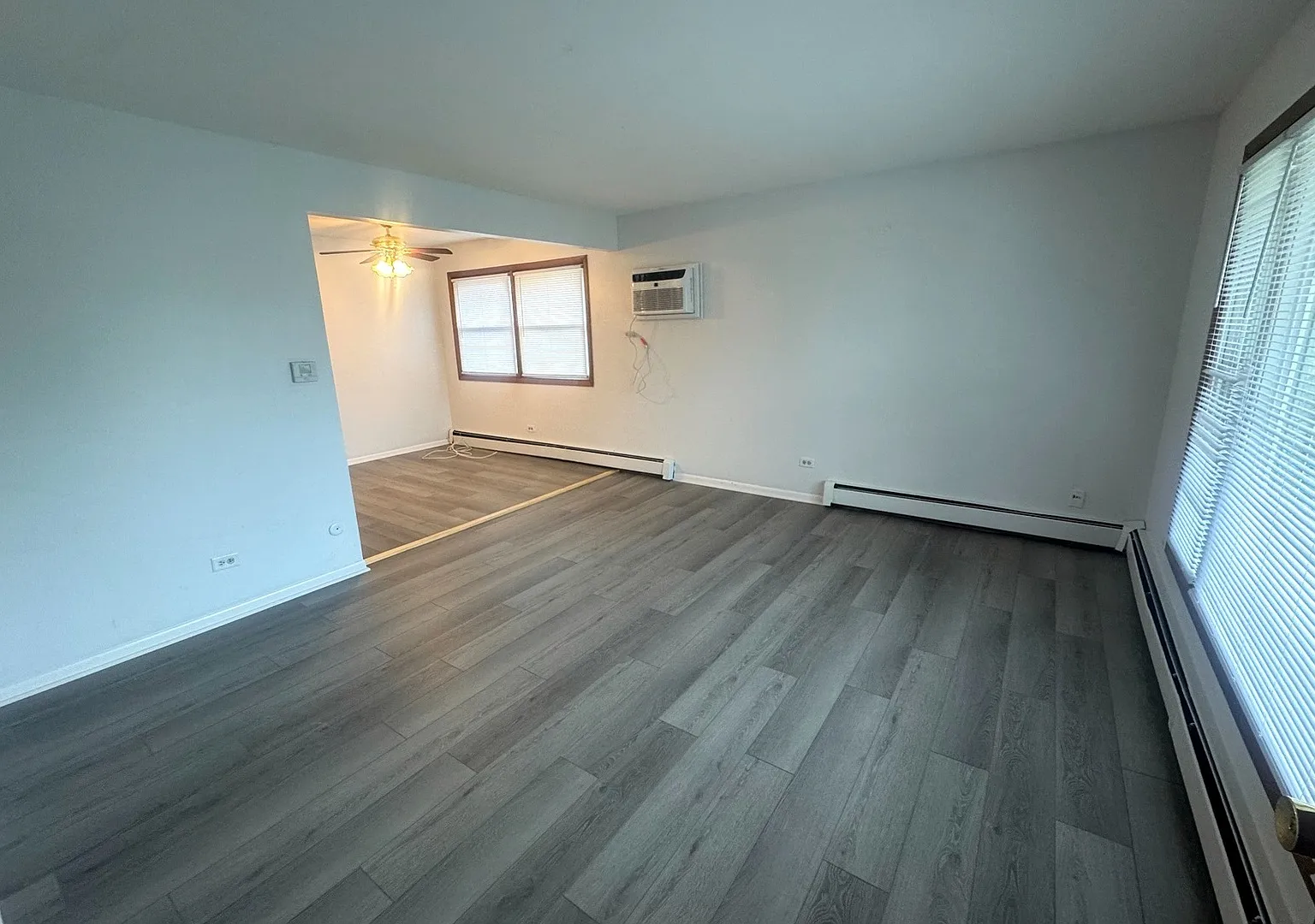 2 bed, 900 sqft, $1,700 — Photo 2